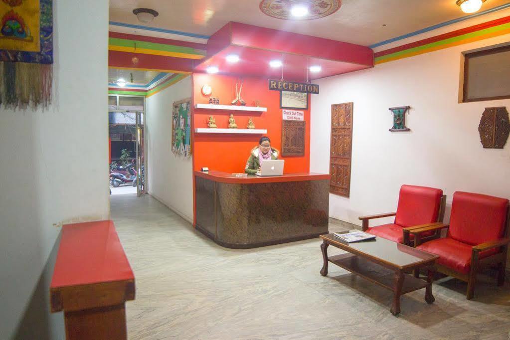 Oyo 166 Kathmandu Tourist Home Zewnętrze zdjęcie